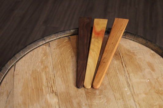 Thin wooden spatula